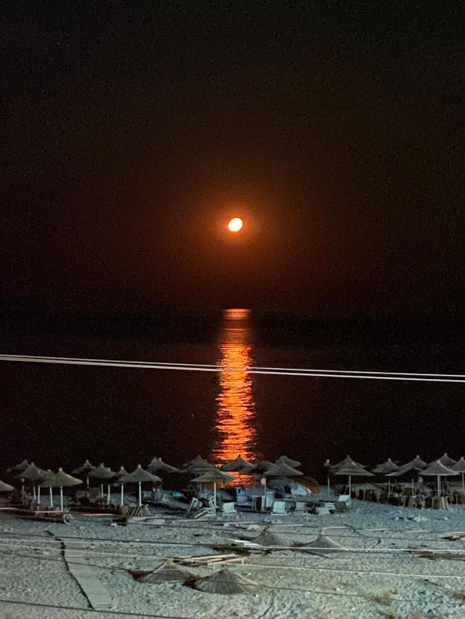 Vangjelis Hotel Himare Esterno foto
