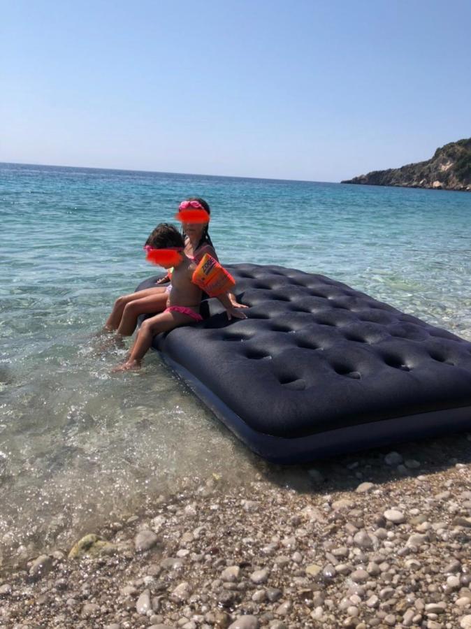 Vangjelis Hotel Himare Esterno foto