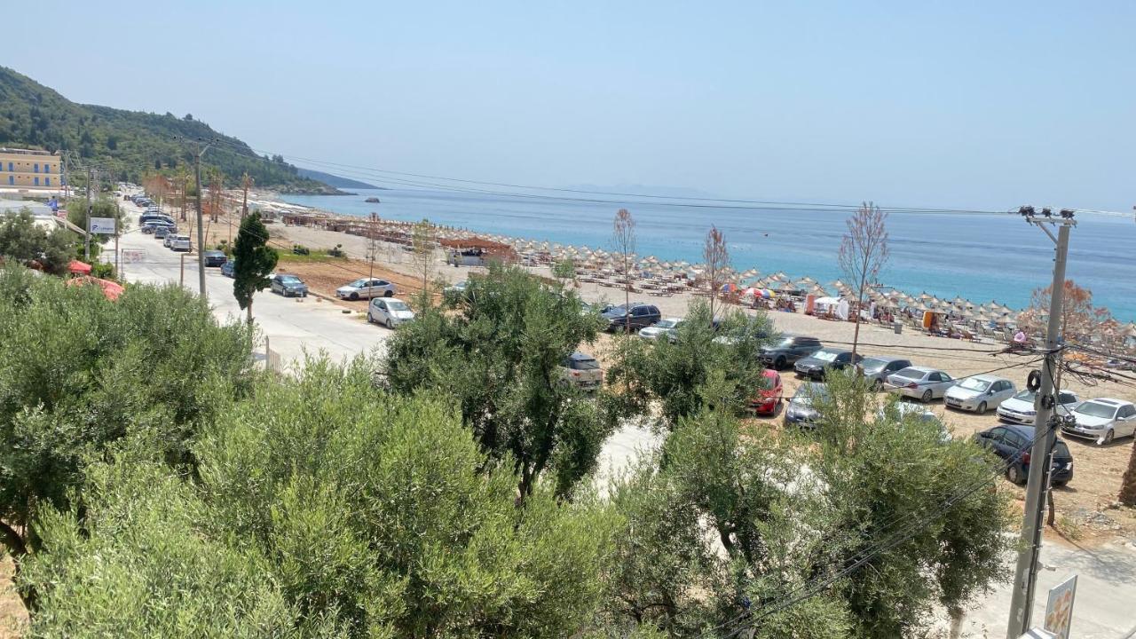 Vangjelis Hotel Himare Esterno foto