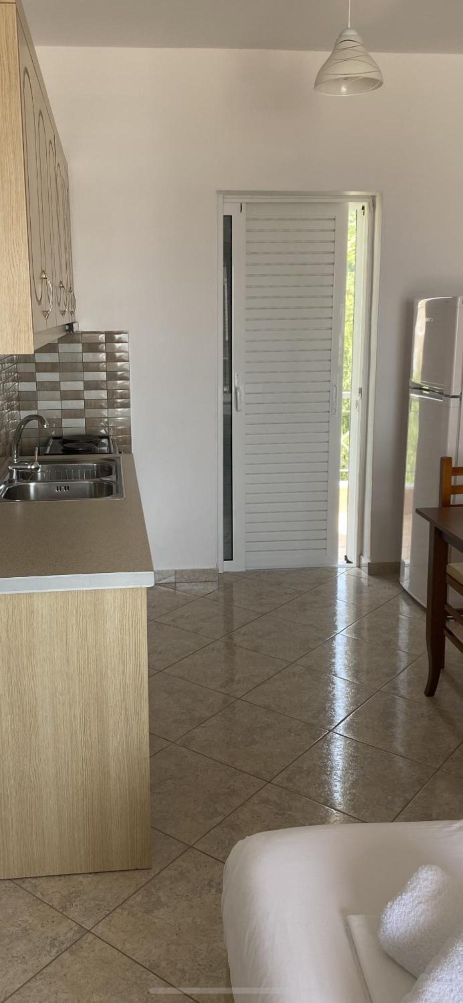 Vangjelis Hotel Himare Esterno foto