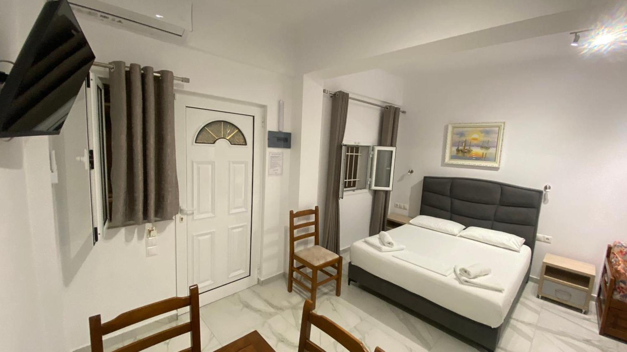 Vangjelis Hotel Himare Esterno foto